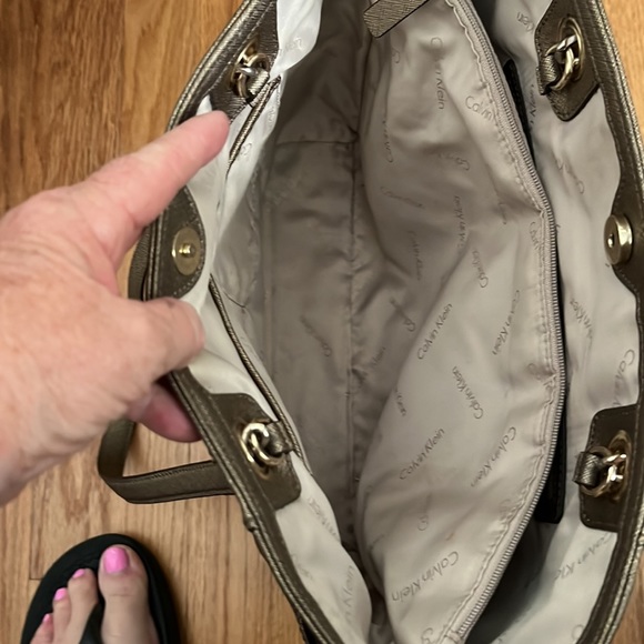 Autumn colored bronze CALVIN KLEIN shoulder purse - Picture 2 of 4